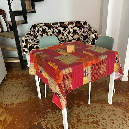 Friendly Africa Room Como Center ภายนอก รูปภาพ