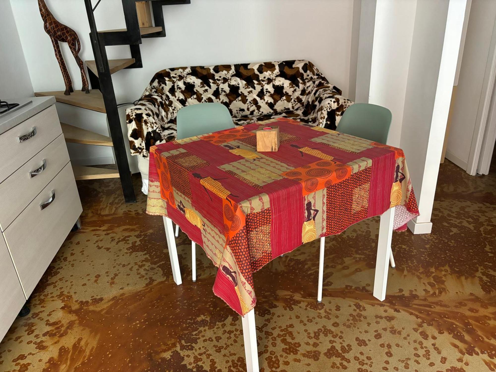 Friendly Africa Room Como Center ภายนอก รูปภาพ